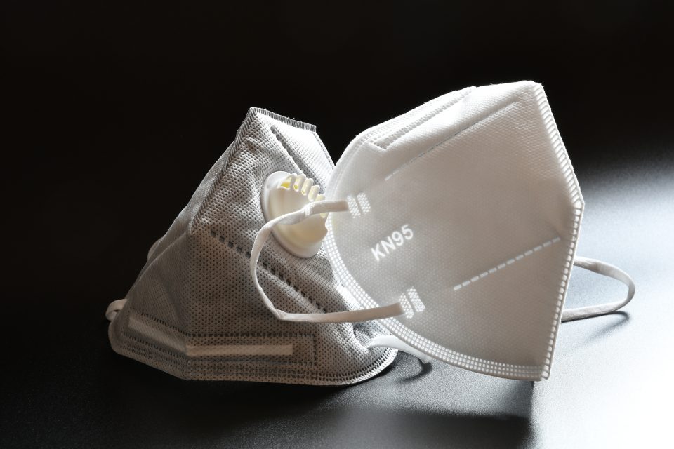 Министерство за здравство: Oбезбедени се 2.000 заштитни маски N95 ќе бидат дистрибуирани во с. Трубарево