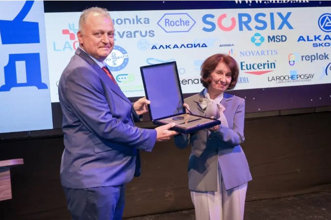 Сиљановска-Давкова: Боли егзодусот на најдобрите лекари, да ја препознаеме и признаеме нивната извонредност