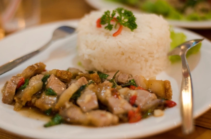 Филе со зеленчук и ориз