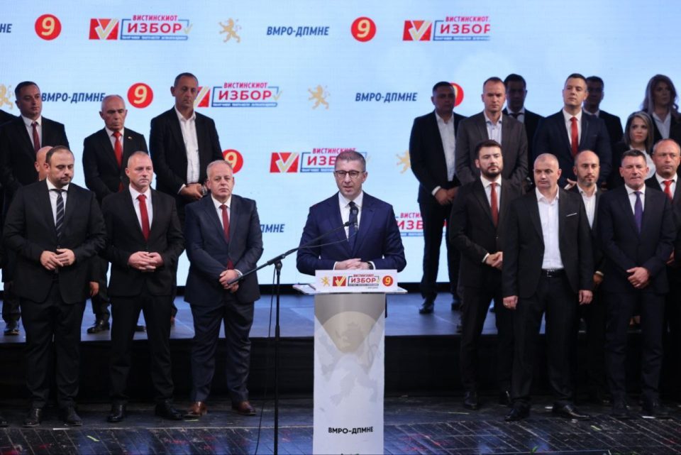 Мицкоски со порака до градоначалниците: Вашиот мандат е договор со граѓаните