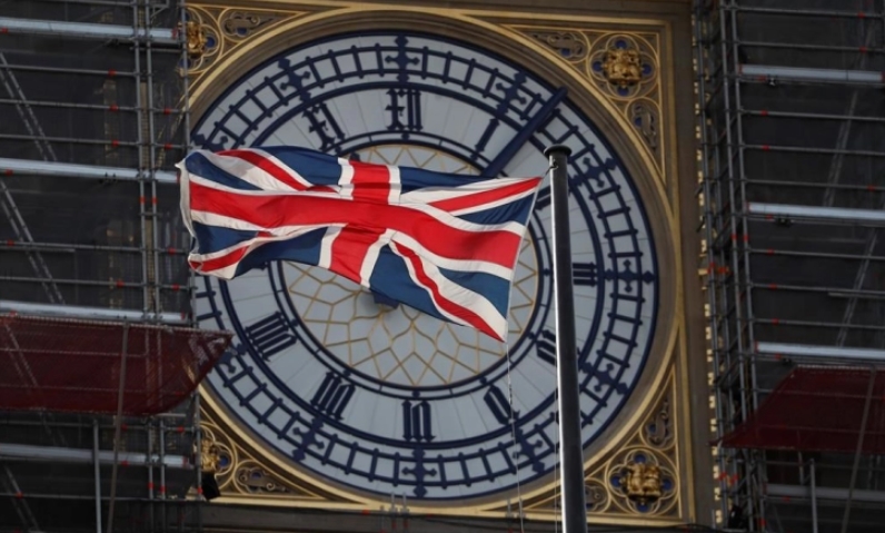 Британската МИ6 ќе ја користи темната мрежа за регрутирање агенти и пристап до тајни