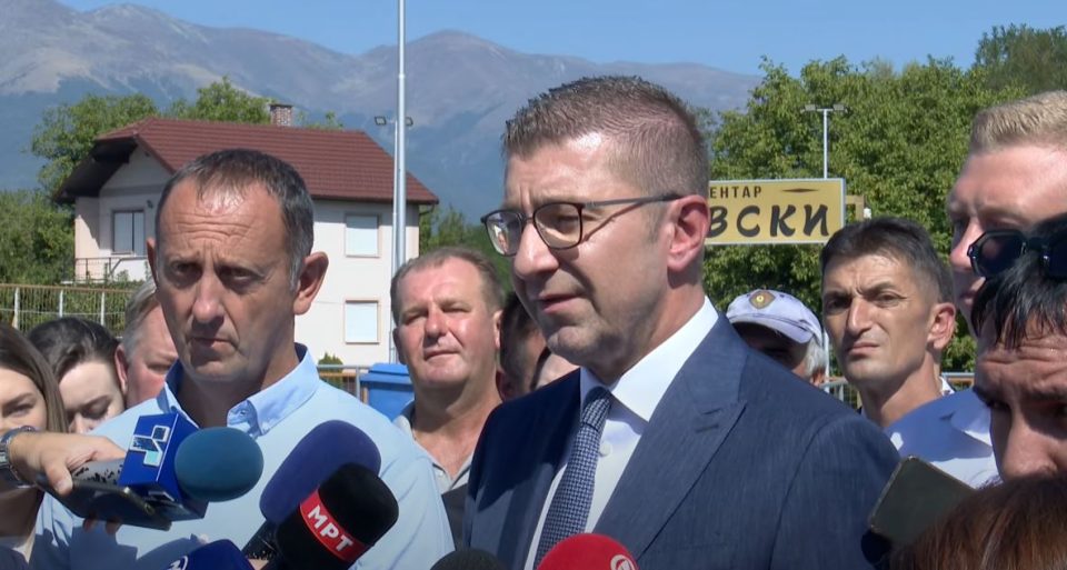 Мицкоски: Идентификувани 20-тина лица поврзани со пожарите