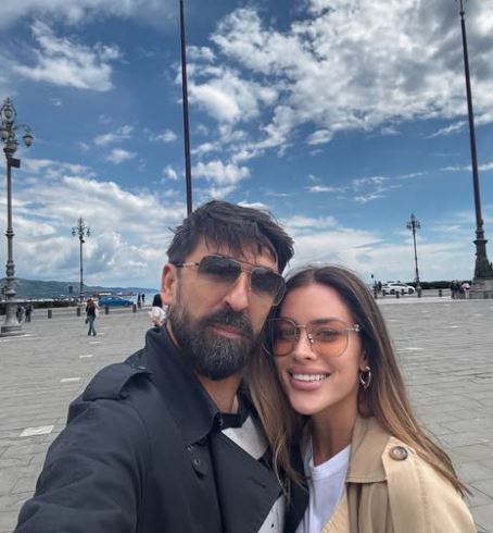 Бремена сопругата на Огњен Амиџиќ