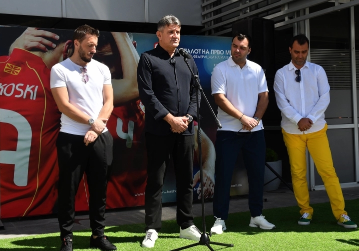 ФФМ со рекордна донација на опрема за фудбалери од младински екипи