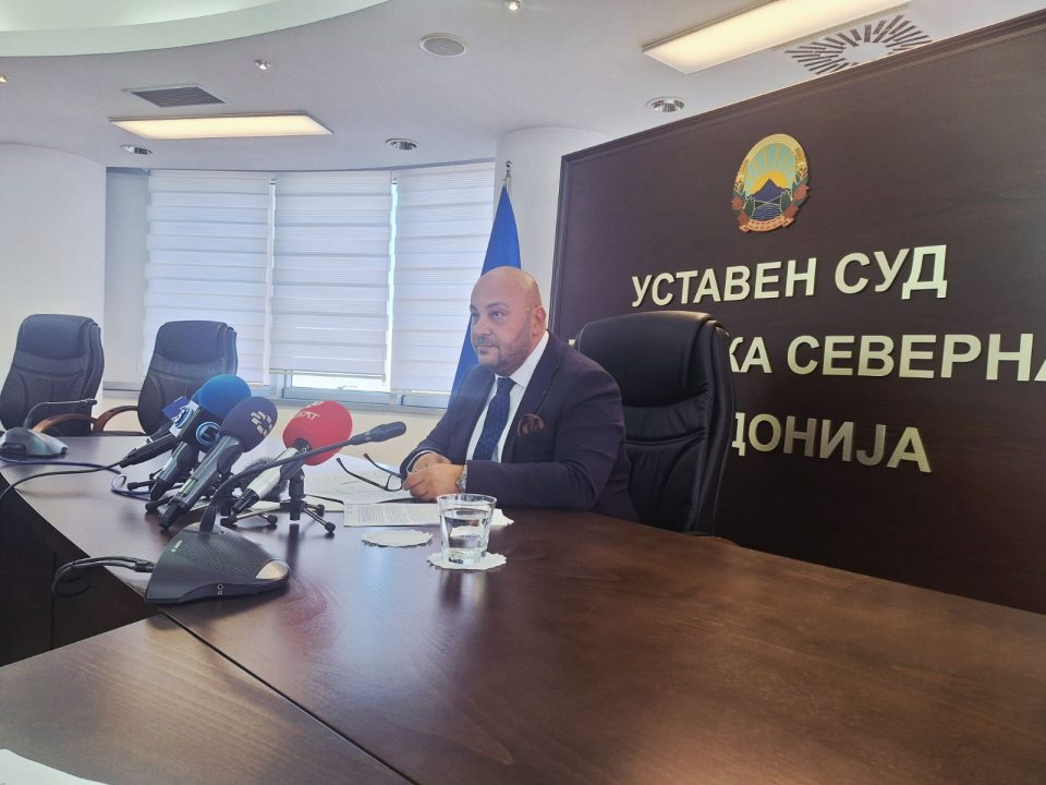 Костадиновски: Одлуката на ДИК да оди со два потписи, која не претставува ограничување, фактички претставува и имплементација на одлуката на Уставниот суд