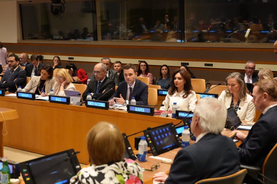 Муцунски на тркалезна маса посветена на Промоција и заштита на човековите права преку реформата на ОН 80“