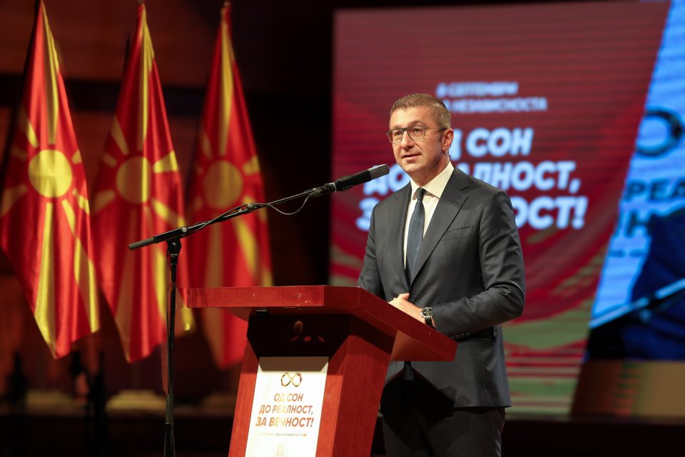 Мицкоски: Народот има впечатокот дека тие кои нечесно заработуваат, не одговараат, но јас ви ветувам нема милост за никој, сега или малку подоцна правдата е неизбежна и ќе ги стигне