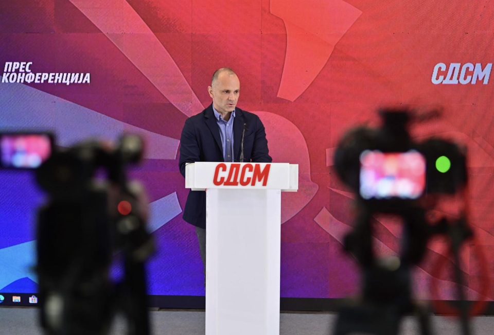 Прислушкувањето како симбол на криминалната власт на СДСМ – Колумна на Петар Поп-Арсов