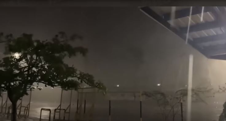 ВИДЕО: Најмалку 12 загинати во тајфунот Буалои во Виетнам