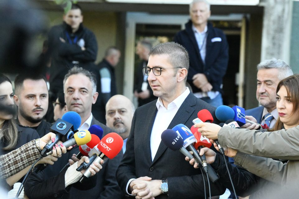 Ќе нема енергетска криза, подготвени сме и работиме тоа да не се случи, вели Мицкоски