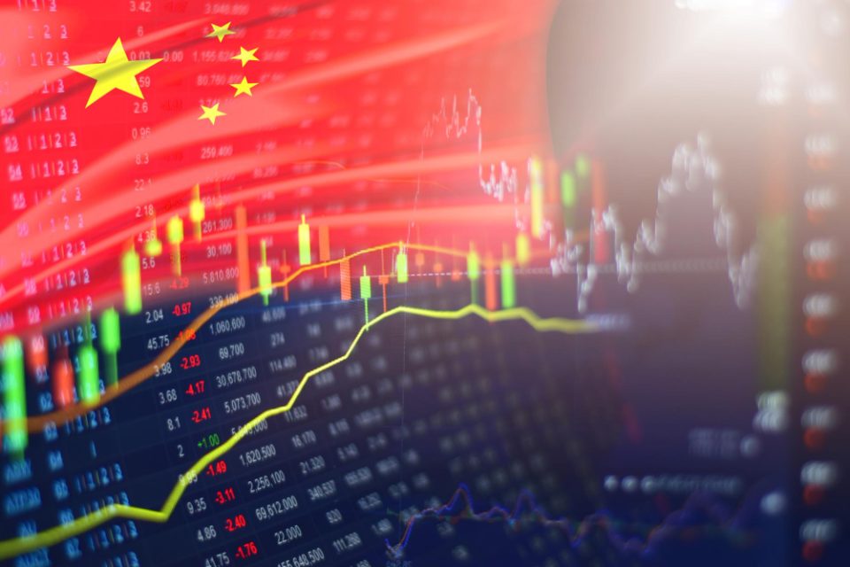 Кинеската економија расте со најбавно темпо во една година
