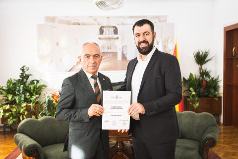 Вречено Уверението за избран градоначалник на општина Битола