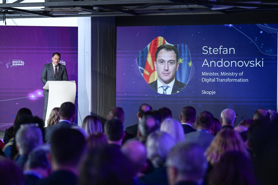 Андоновски: Работиме на воведување „роаминг како дома“ со Европската Унија