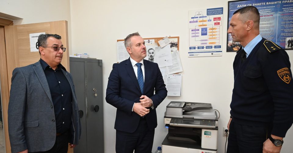 Јанев: И’ служиме на државата и на граѓаните, не на лични интереси – Секој што ќе го напушти тој пат ќе се соочи со законот