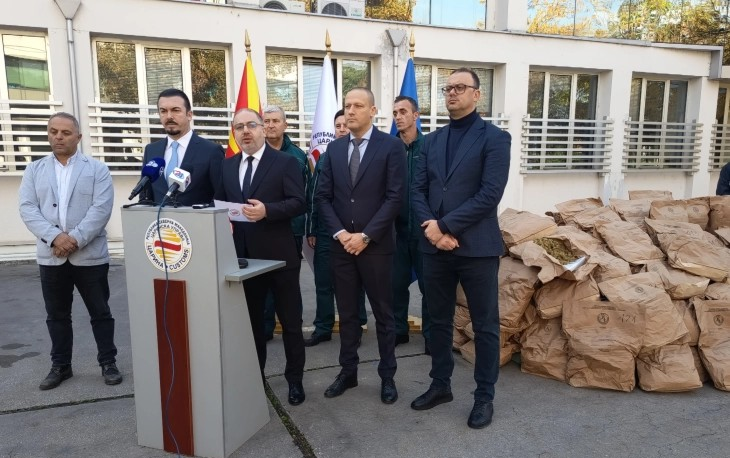 Николовски: Царината заплени 130 килограми марихуана