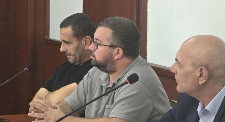 Родителот кој доби 11 месеци затвор за напад на двајца 15 годишни фудбалери ќе се жали на одлуката