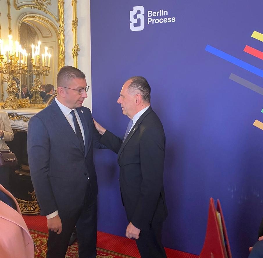 Мицкоски и Герапетритис разговарале на маргините на Самитот на Берлинскиот процес во Лондон