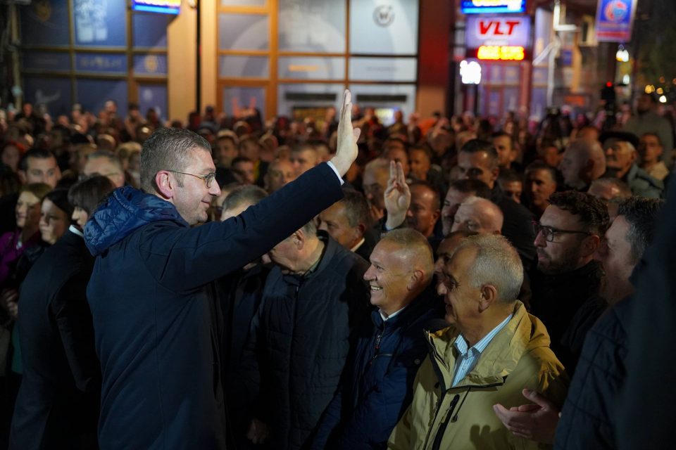 Мицкоски: Без разлика на етничката, верската и политичката припадност, на 2 ноември да се обединиме во Кичево за вредностите кои ги застапува Александар