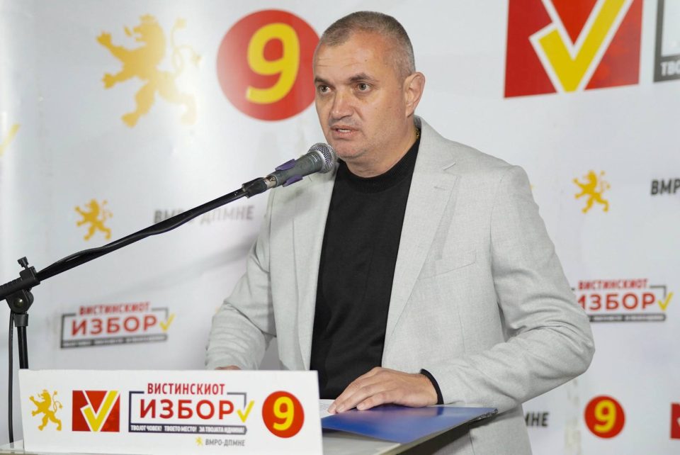 Костадиновски: Нова спортска сала во ОУ „Гоце Делчев“, изградба на кружен тек и фитнес зона на отворено во Виница