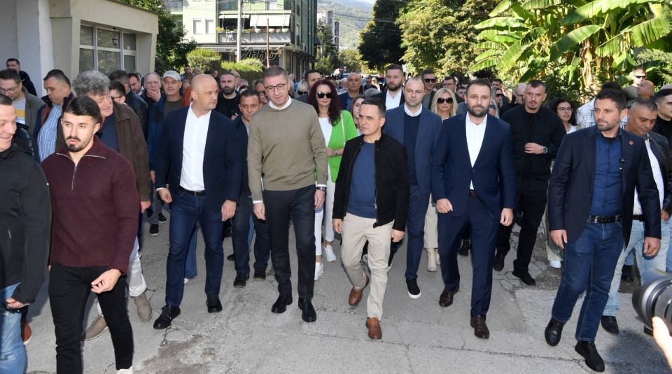 Мицкоски: Да работиме за напредок на Тетово, за твоето маало, за нашата иднина