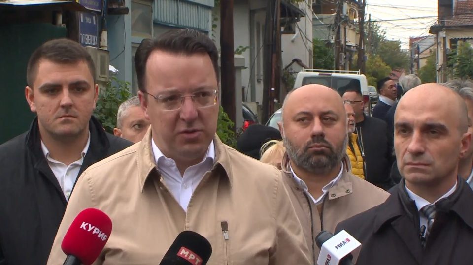 Николоски: Жителите на Маџир Маало живеат во услови кои не доликуваат на 21. век