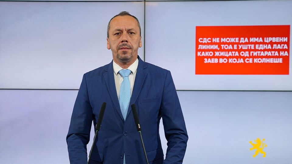 Петрушевски: СДС не може да има црвени линии, тоа е уште една лага како жицата од гитарата на Заев во која се колнеше