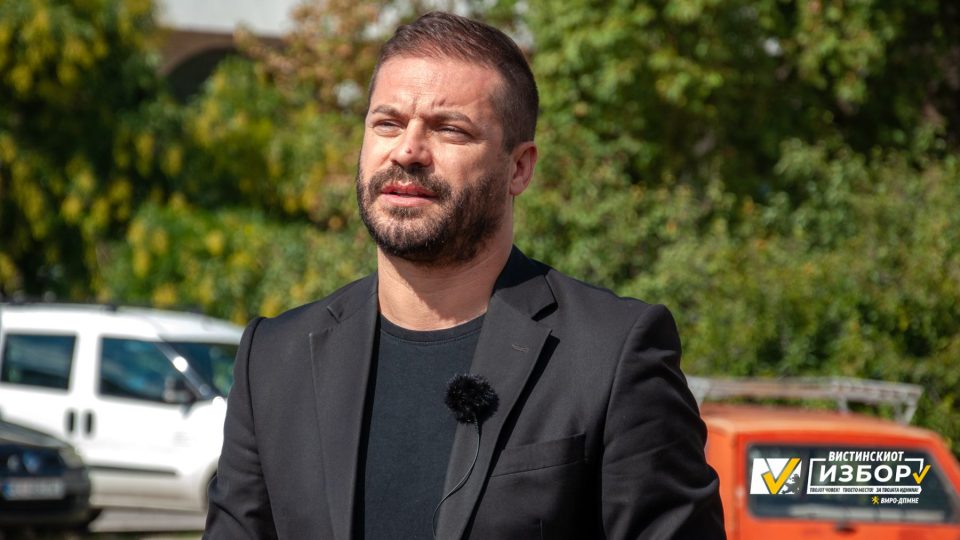 Саракинов: Кандидатот на СДС, Филипче и Заев – Стевчо излажа и за паркинг платформа и катна гаража во Влае, на терен само дупки и ѓубрe