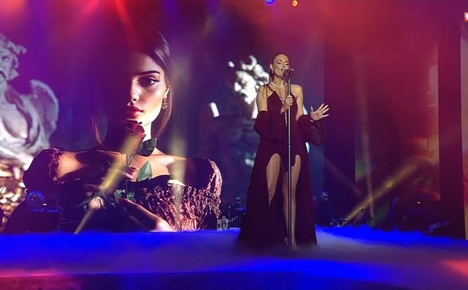 Симона Поповска со „Не ми доаѓаш“ интерпретираше емотивен и зрел уметнички израз на јубилејното издание на „Макфест“