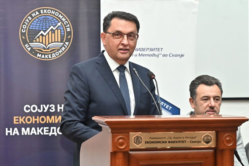 Гувернерот Славески на конференција на Економскиот факултет: Народната банка е пример за креирање политики засновани на квалитетни податоци и истражувања