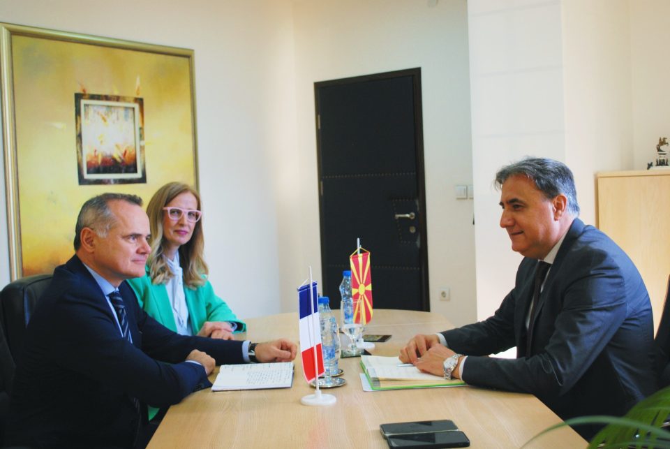 Францускиот амбасадор Кристоф Ле Риголер во работна посета на АВМУ