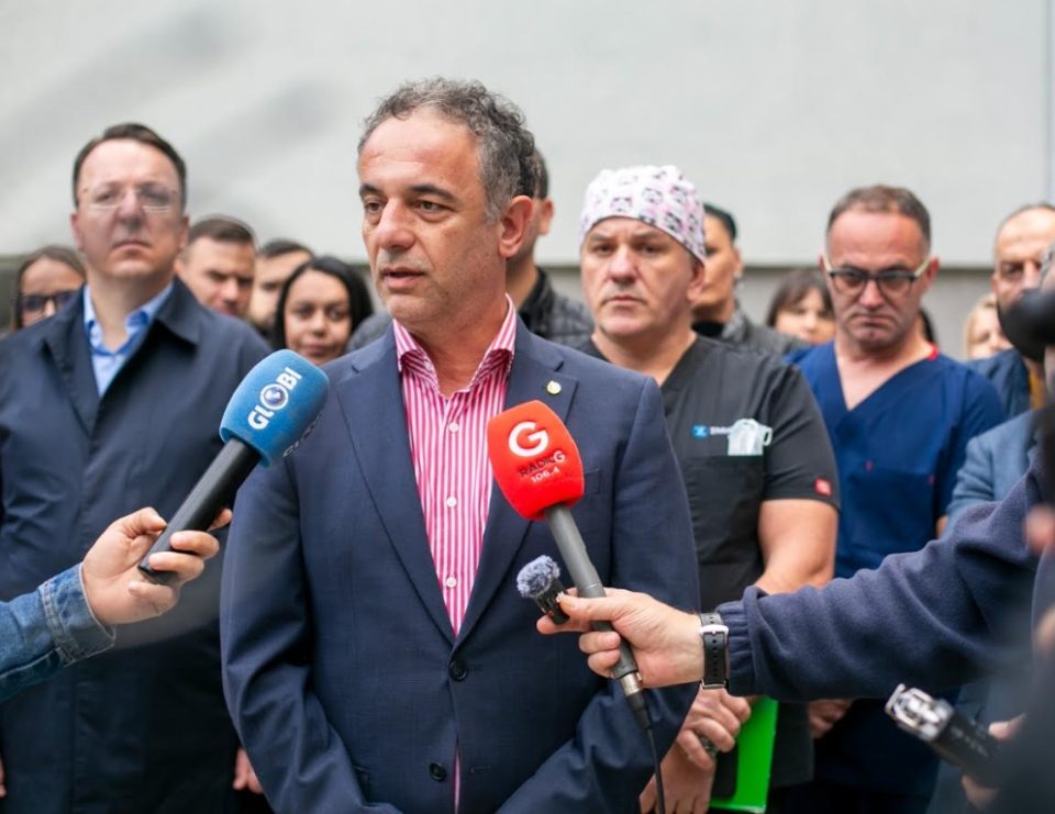 Алиу во Гостивар: Нова сала за ортопедија и трауматологија во болницата, првите операции заедно со тимот од Клиниката за ТОАРИЛУЦ