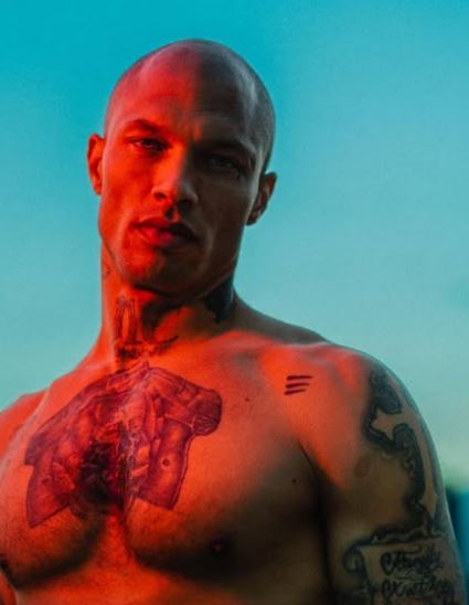 „Најзгодниот затвореник“ призна дека со години е во целибат: Не сакам ништо да ме вознемирува