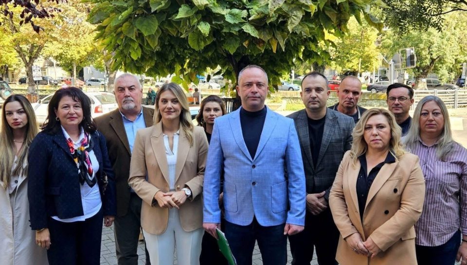 Грозданов: Ќе се реконструира кочанската болница, ќе изградиме затворен базен, а ќе инвестираме и во нови патишта и водоводни системи