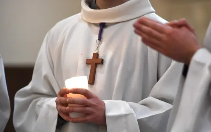 Католичките свештеници за помалку од пет години сексуално злоупотребиле 4.451 лица