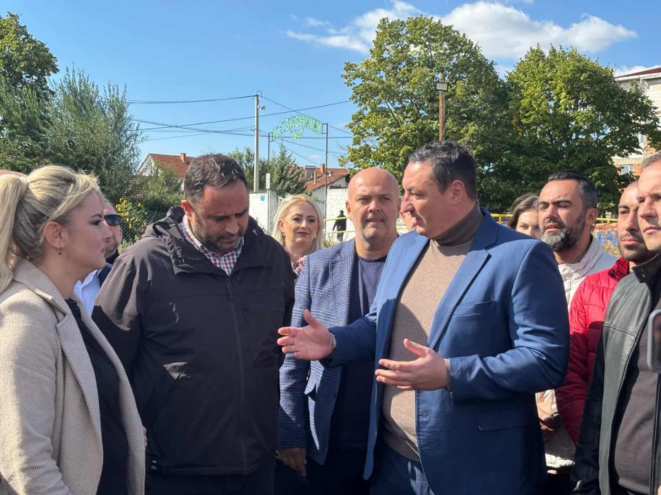 Унапредувањето на спортската инфраструктира приоритет – Министерството за спорт ќе реконструира фудбалско игралиште во Куманово