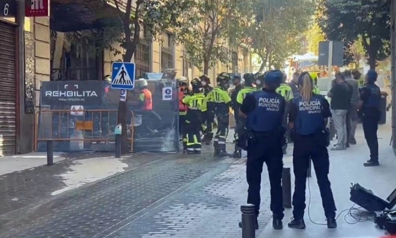 Четворица загинати при уривањето на зградата во реновирање во Мадрид