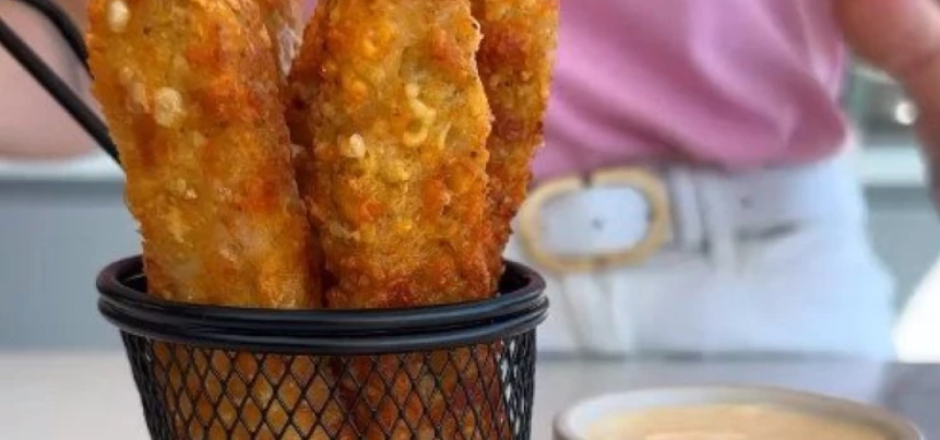 Крцкави пилешки стапчиња! Само неколку состојки се доволни за ова одлично јадење