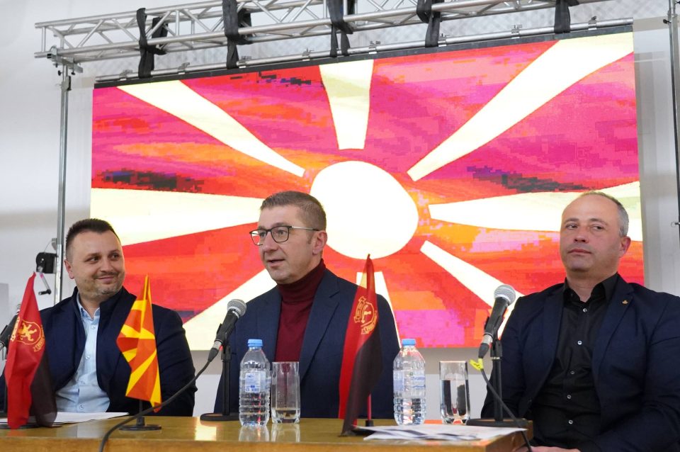 Мицкоски: 100 милиони евра во инфраструктурни проекти за Кочани и регионот