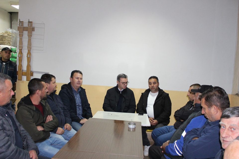 Силна поддршка за земјоделците во Берово и Робово – Трипуновски на средби со кандидатите Ружински, Шахпаски и Китански