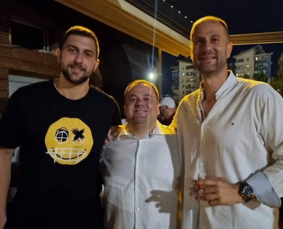 Темелковски побара оставка од Филипче: За кого е трендот позитивен? За тие во Дубаи или овие што ги фрли во оган?