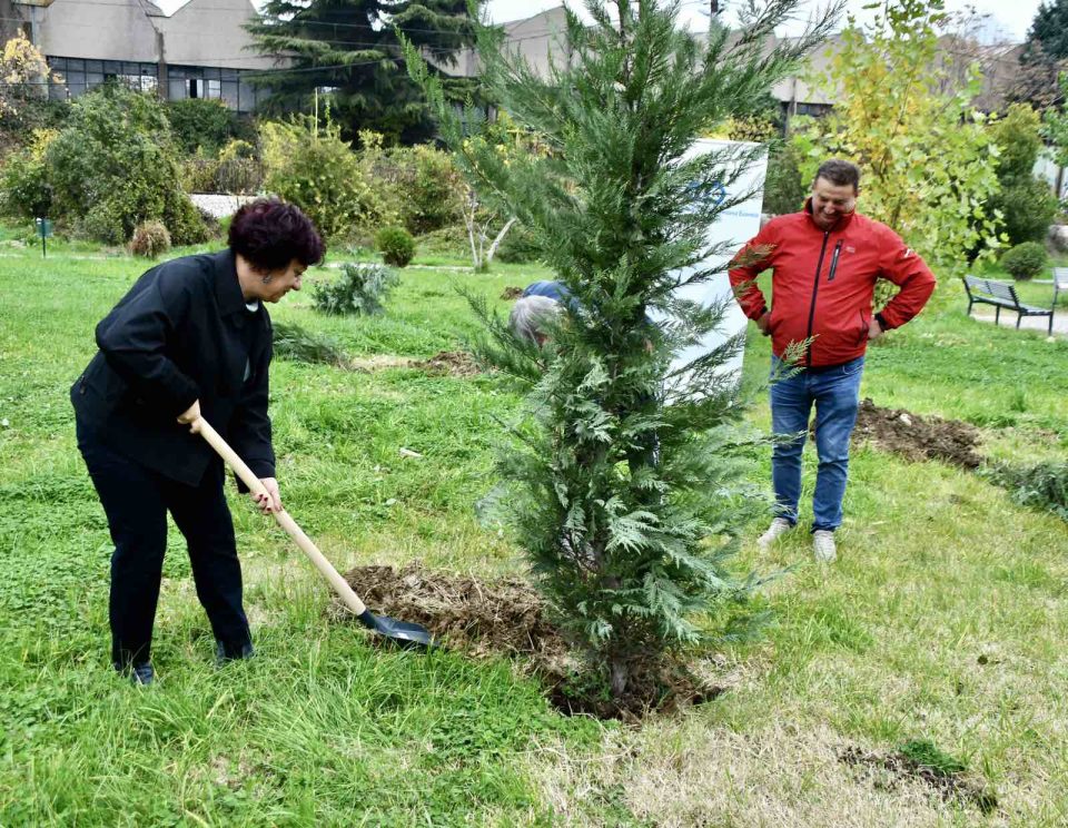 Стаменкоска – Трајкоска: Со денешната активност ја потврдуваме нашата заложба за континуитет во создавањето поубава, позелена и почиста Кисела Вода