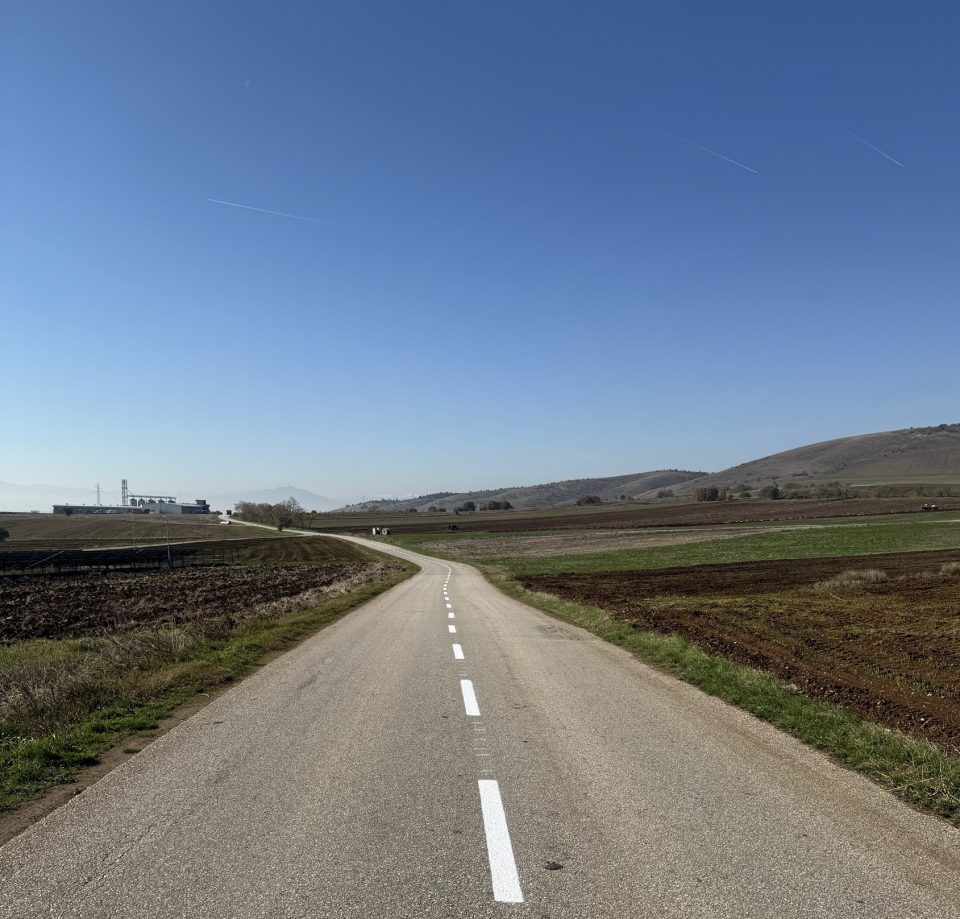 Поставена нова хоризонтална и вертикална сигнализација низ општина Илинден