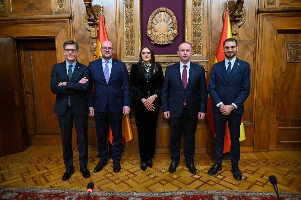 Средба на претседателот Гаши со Делегација на Сенатот на  Кралството Шпанија