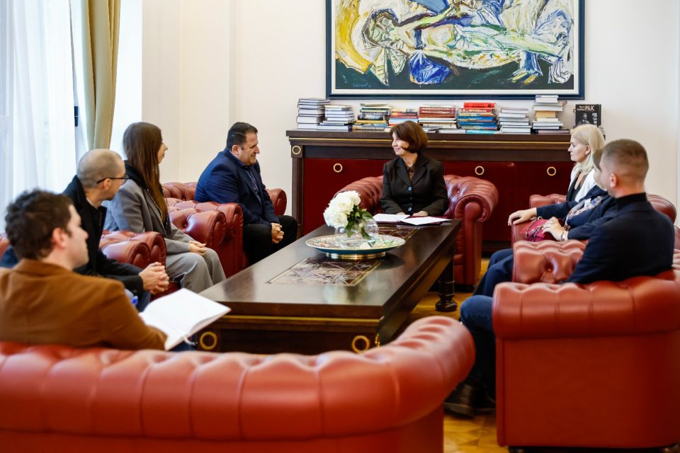 Сиљановска-Давкова прими претставници на Сојузот на здруженија на дијабетичари на Македонија