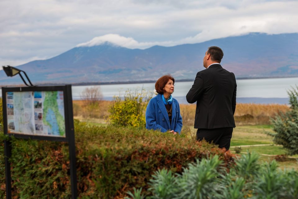 Сиљановска-Давкова: Имаме обврска природата да ја третираме како партнер, штитејќи ја неа, се штитиме себеси