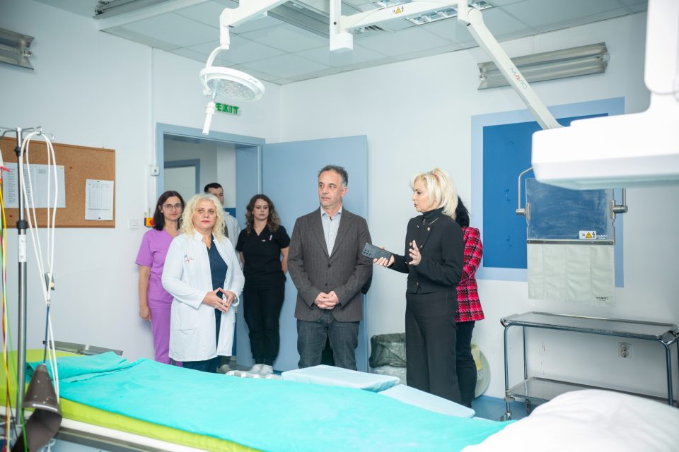 Министерот за здравство Алиу ја посети ЈЗУ Клиничка болница-Битола