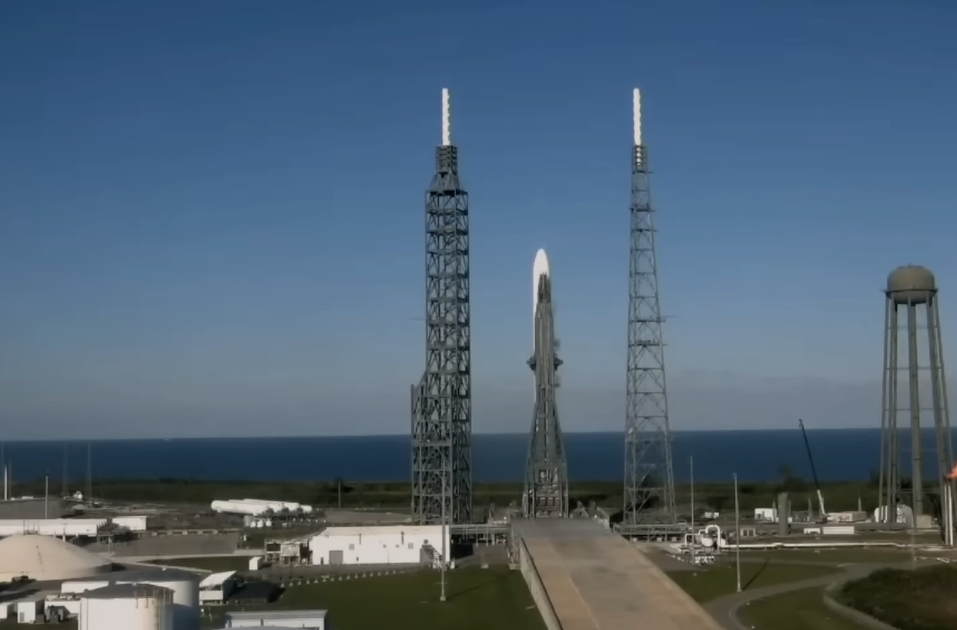 (ВИДЕО) Ракетата „Њу Глен“ на „Блу oриџин“ успешно полета кон Марс