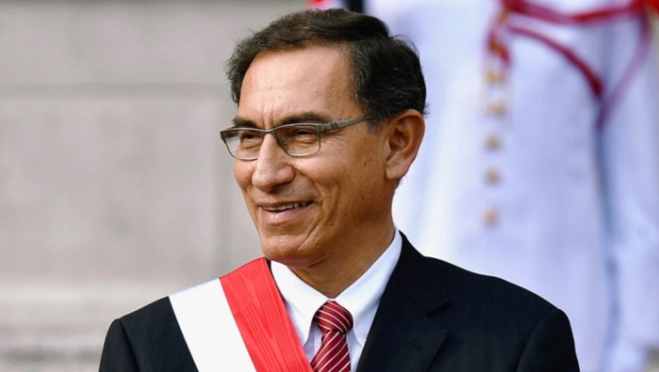 Суд во Перу го осуди поранешниот претседател Вискара на 14 години затвор за корупција