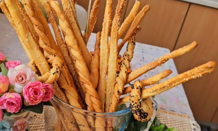 Италијански солени стапчиња: Идеален рецепт за попладневна дружба