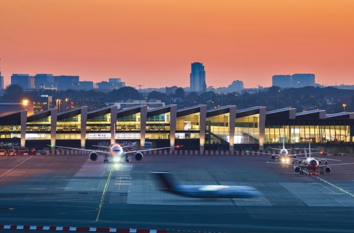 Бриселскиот аеродром одново привремено затворен за сообраќај поради дрон